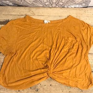 cropped cute shirt !!